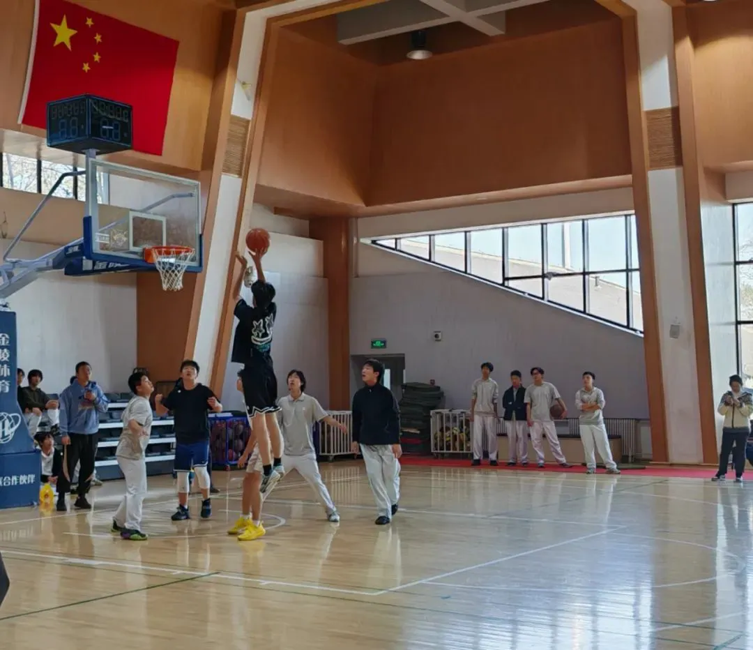 哪里可以找到适合篮球运动员的放松方法?_1